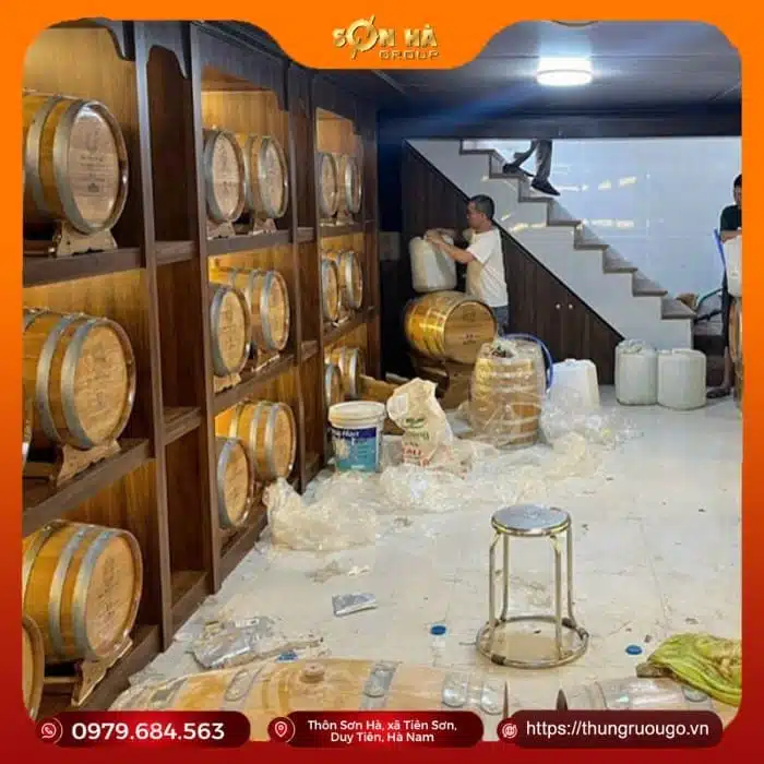 Giá thùng rượu gỗ sồi nga nhập khẩu nguyên chiếc thùng rượu gỗ sồi trang trí